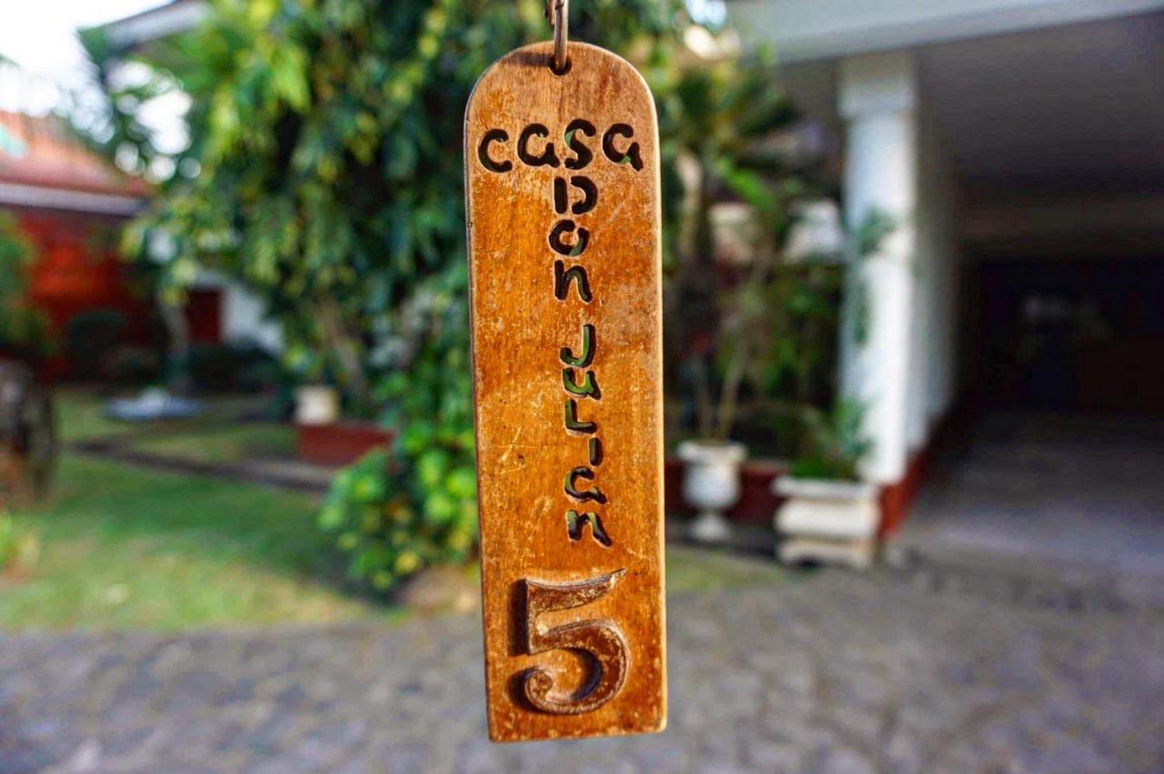 Casa Don Julian Guesthouse Bais Екстериор снимка