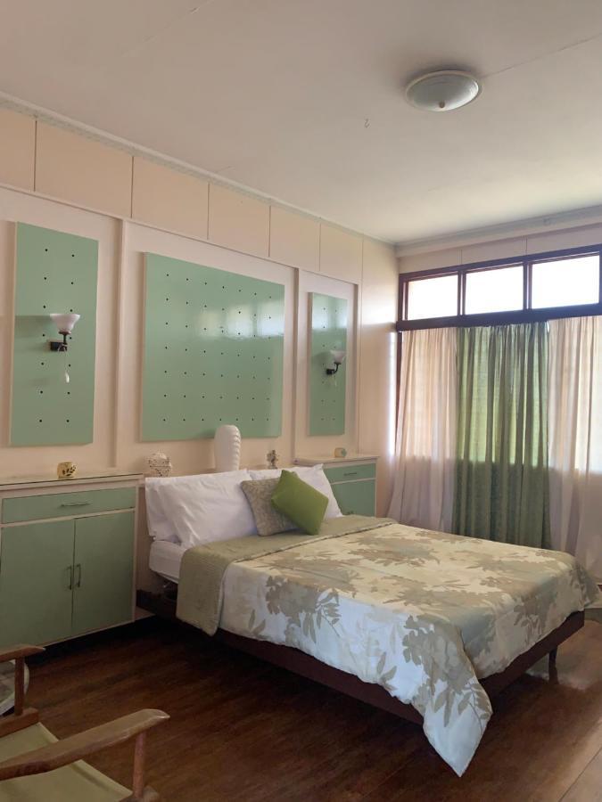 Casa Don Julian Guesthouse Bais Екстериор снимка