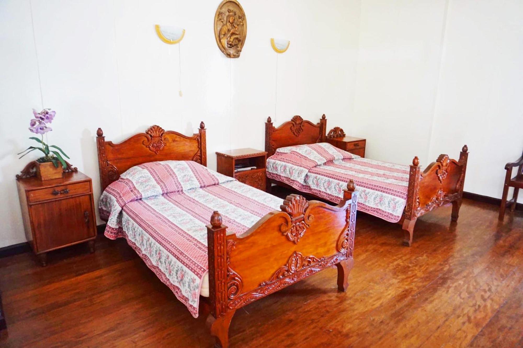 Casa Don Julian Guesthouse Bais Екстериор снимка
